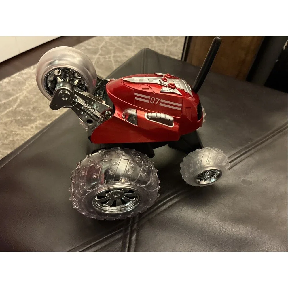 Sharper Image 360 Degree Spinning RC Car Red Thunder Tumbler Remote Control